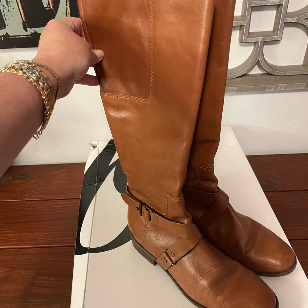 Nine West brown/tan boot size 9